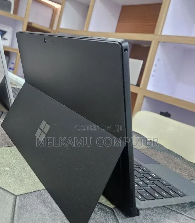 New Laptop Microsoft Surface Pro 6 16GB Intel Core i7 SSD 512GB