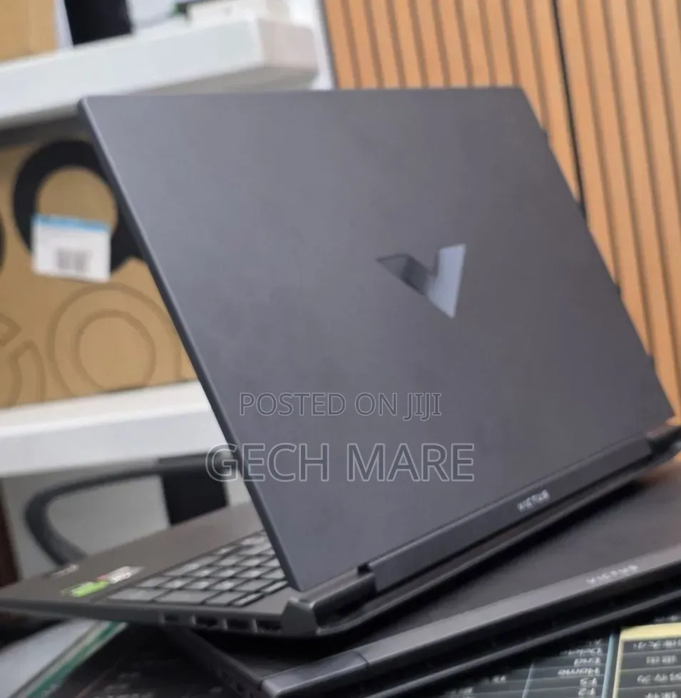 New Laptop HP Victus 15 16GB AMD Ryzen 7 SSD 512GB