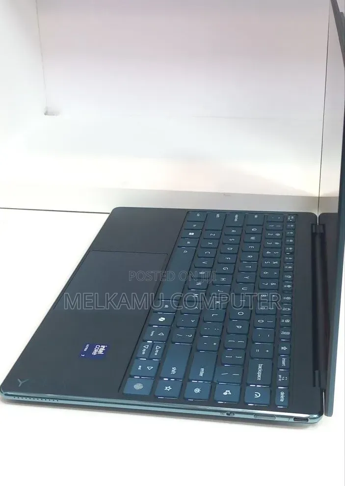 New Laptop Lenovo ThinkPad Yoga 16GB Intel Core Ultra 7 SSD 512GB