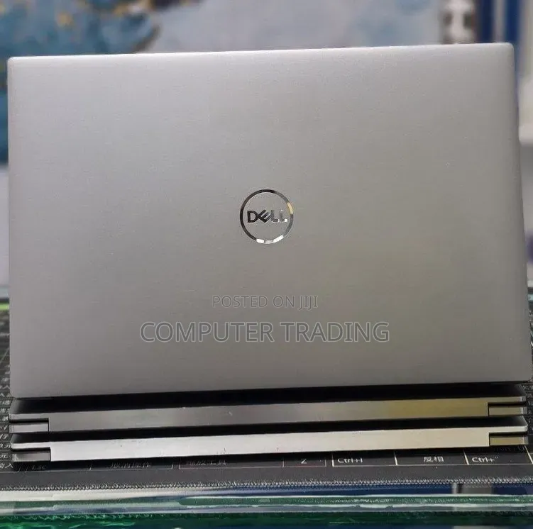 New Laptop Dell Precision 5560 32GB Intel Core i7 SSD 1T