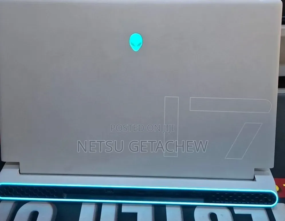 New Laptop Alienware X17 R1 16GB Intel Core i7 SSD 512GB
