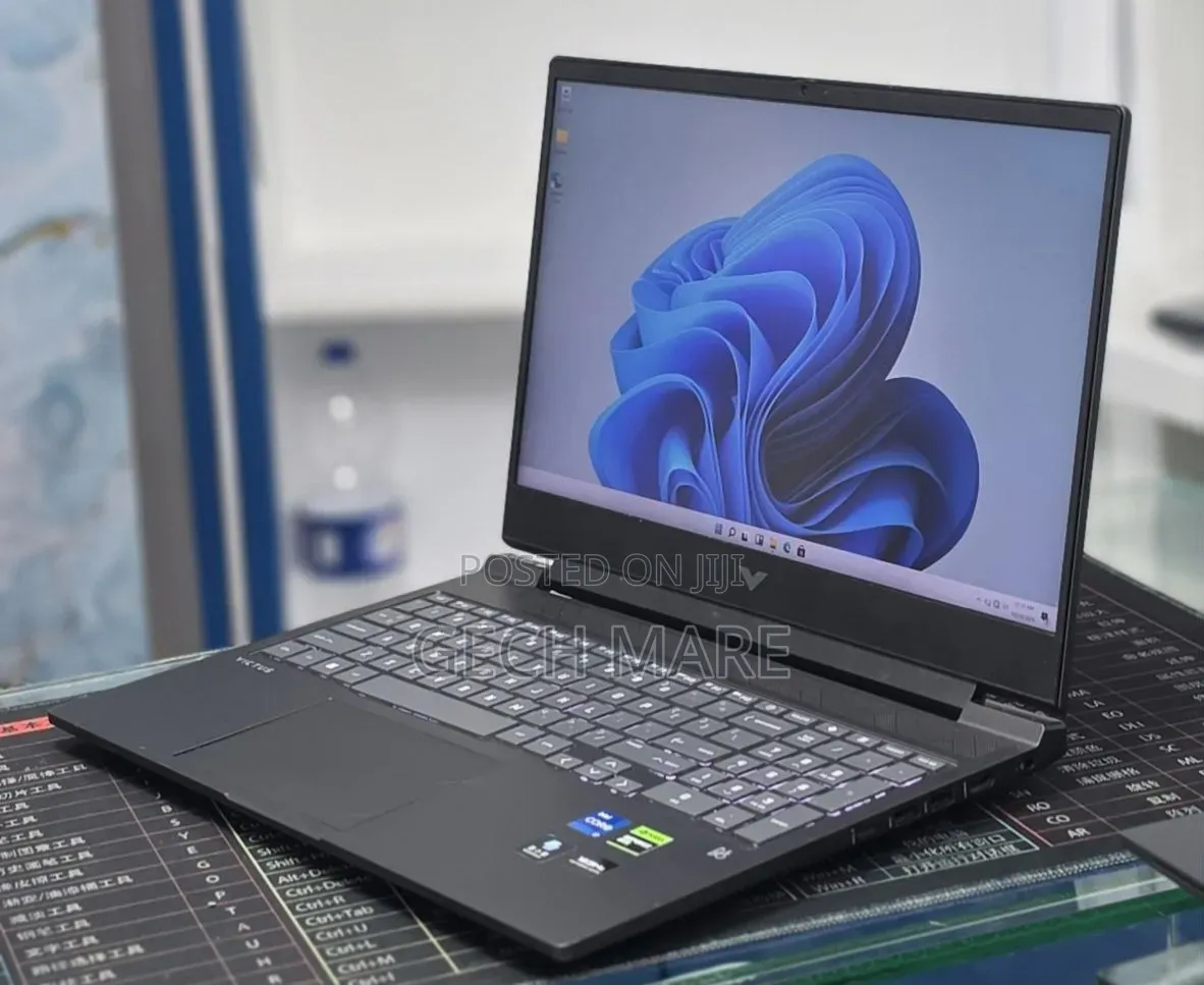 New Laptop HP Victus 15 16GB Intel Core i7 SSD 1T