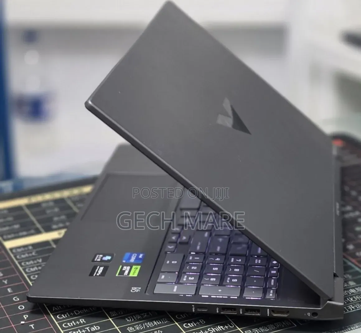 New Laptop HP Victus 15 16GB Intel Core i7 SSD 1T