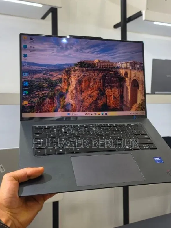 New Laptop Lenovo ThinkPad 10 32GB Intel Core Ultra 7 SSD 1T