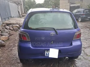 Toyota Vitz 2001