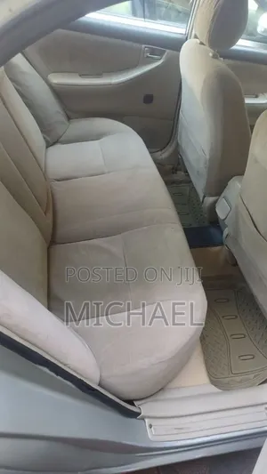 Toyota Corolla 1985 Gray