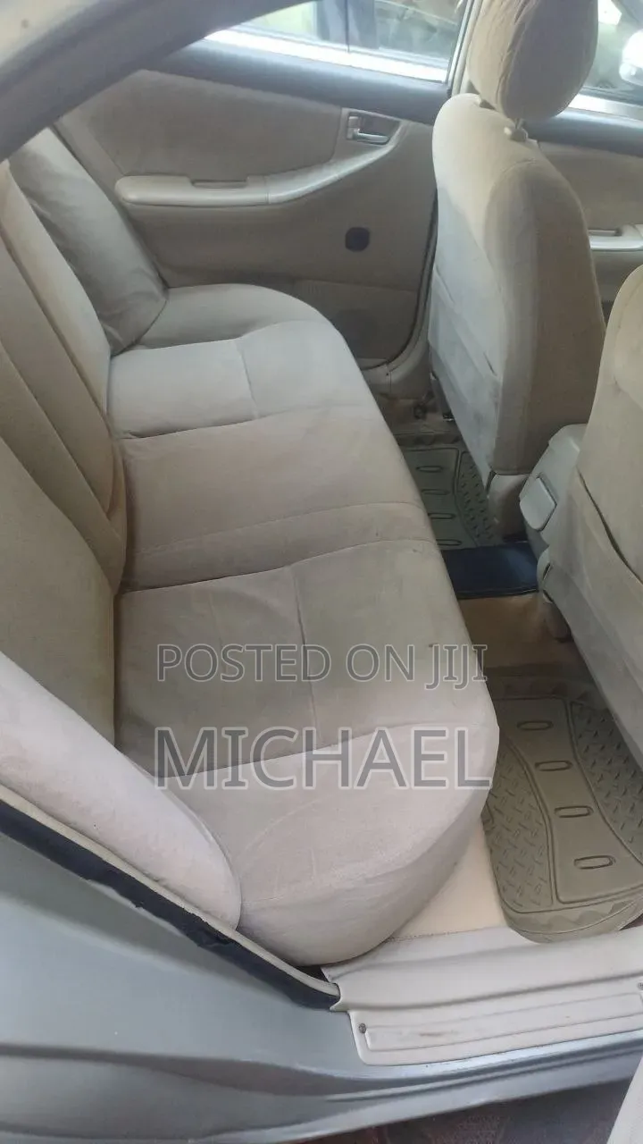 Toyota Corolla 1985 Gray