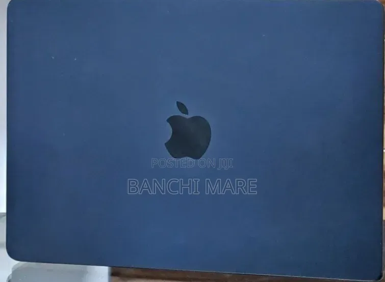 New Laptop Apple MacBook Air 2025 M4 16GB Apple M4 SSD 512GB