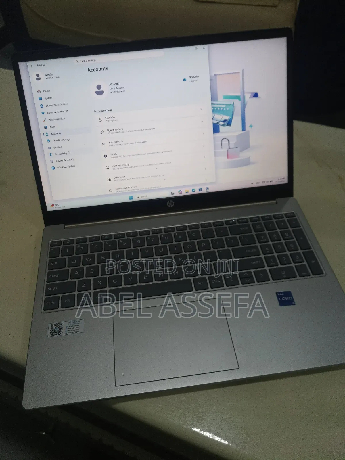 New Laptop HP 15-fd0290ns 16GB Intel Core i5 SSD 512GB