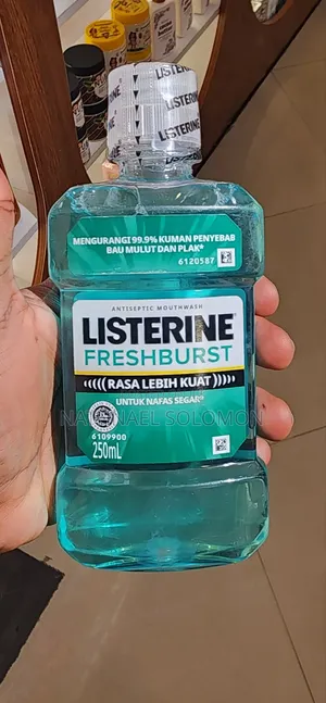 Listerine Freshburst Antiseptic Mouthwash 250 Ml