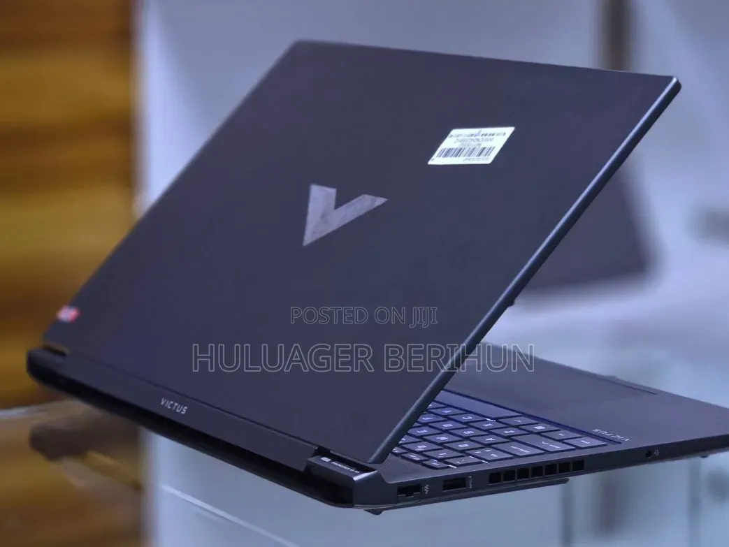 New Laptop HP Victus 16 16GB Intel Core i7 SSD 512GB
