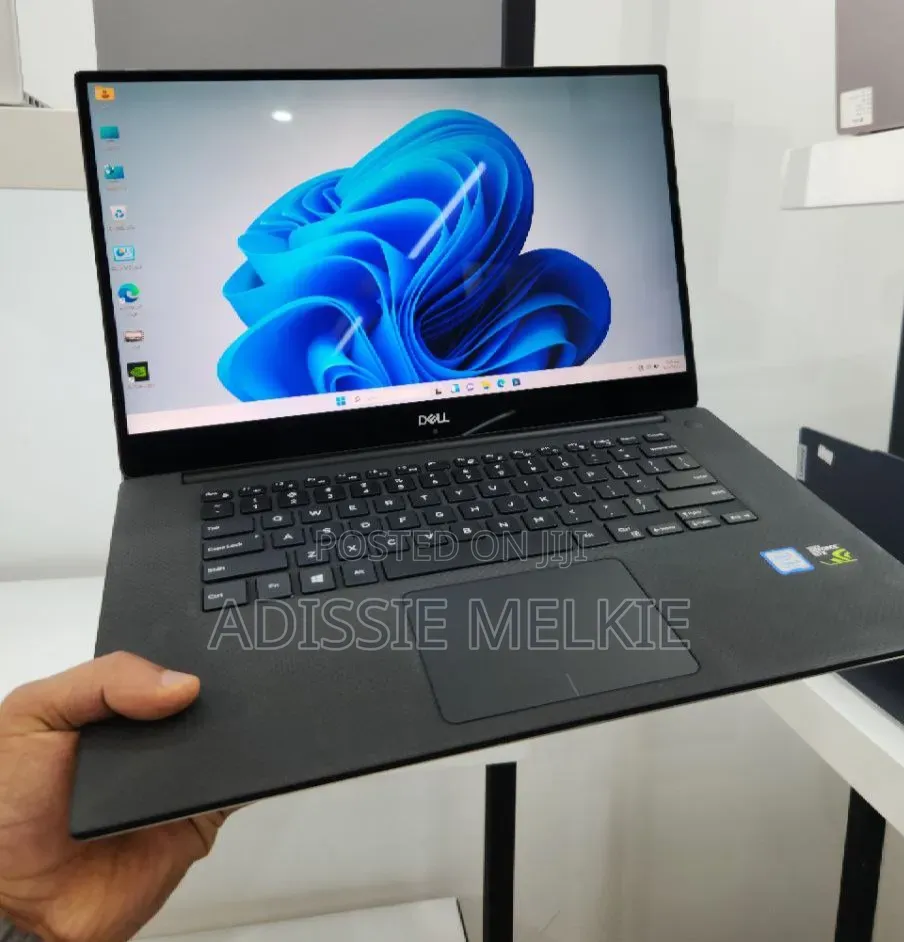 New Laptop Dell XPS 15 16GB Intel Core i7 SSD 512GB