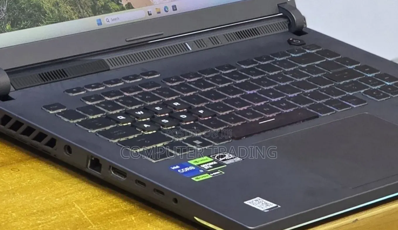 New Laptop Asus ROG Strix G15 16GB Intel Core i7 SSD 1T