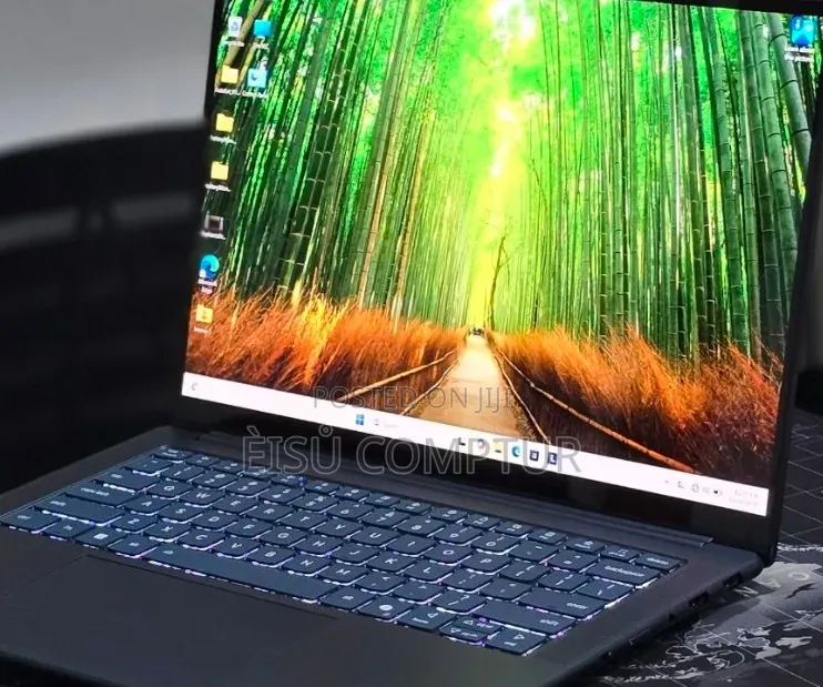 New Laptop Lenovo Yoga Pro 9i Aura Edition 32GB AMD Ryzen 9 SSD 1T
