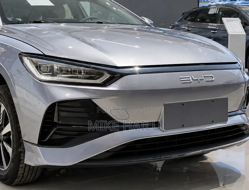 New BYD E2 43 kWh 94 hp FWD 2024 Gray