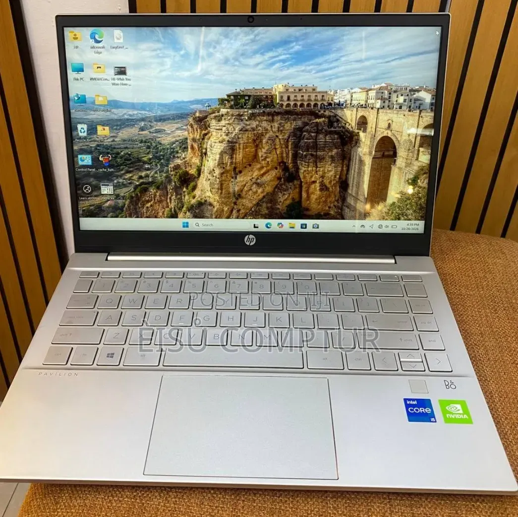 New Laptop HP Pavilion 15 16GB Intel Core i5 SSD 512GB