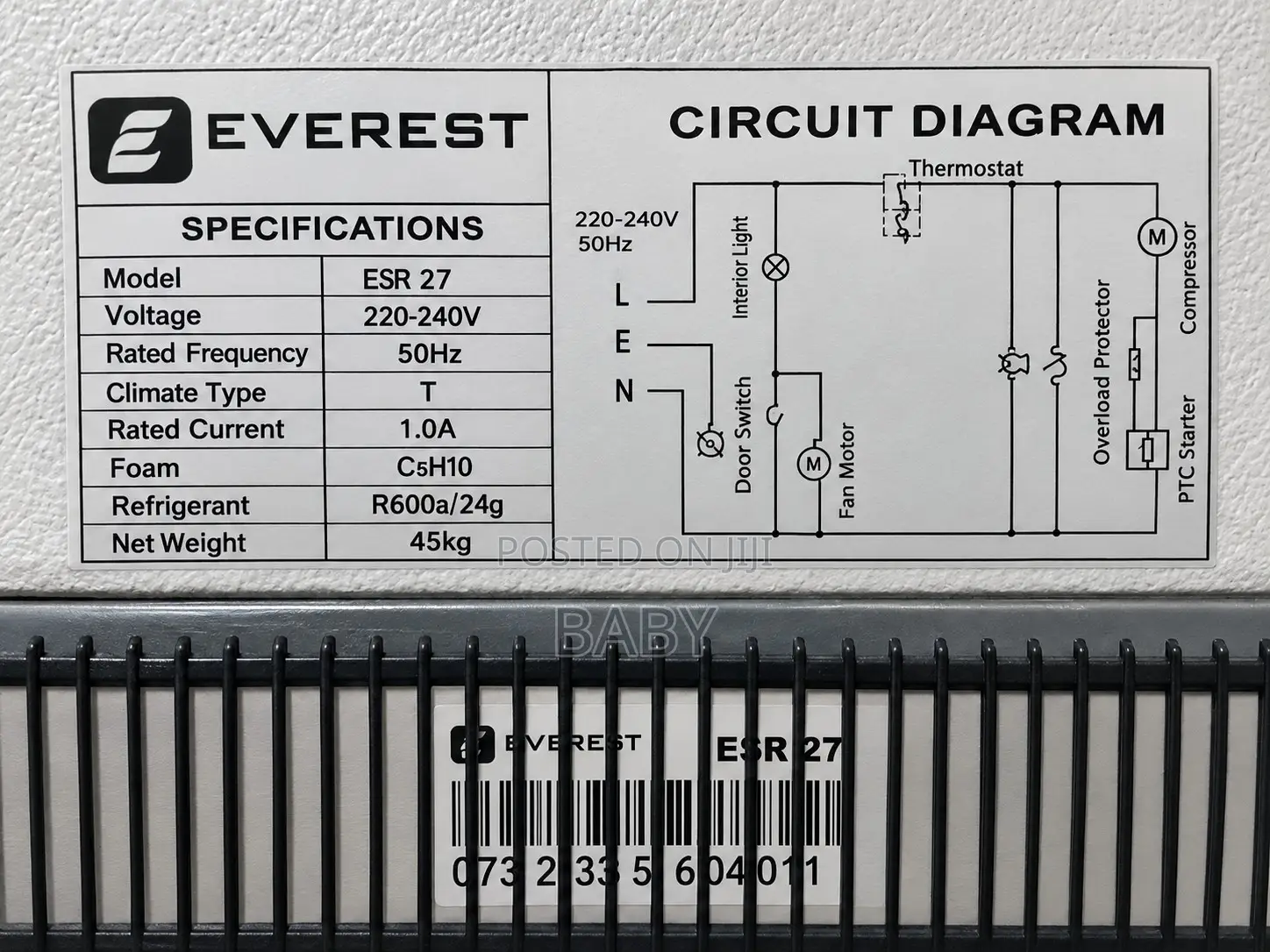 Everest Displays Fridge