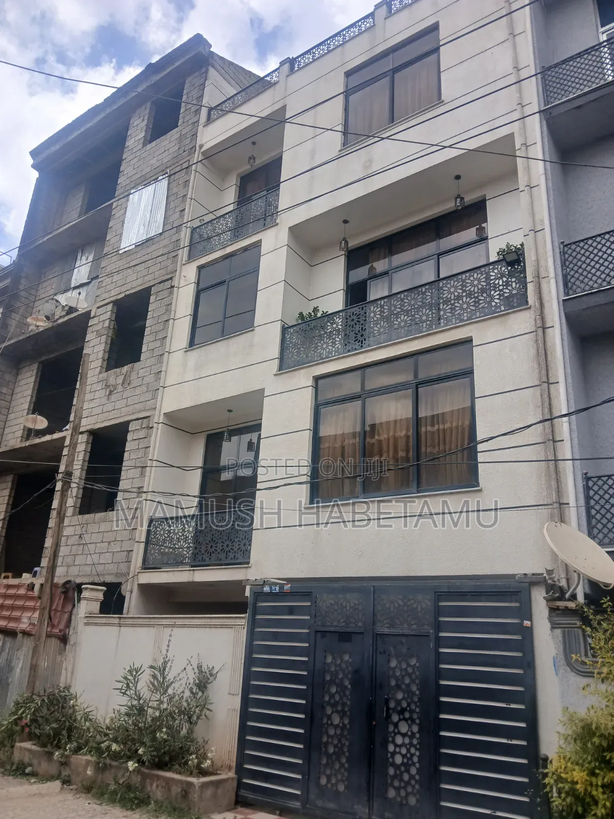 Furnished 6bdrm House in ጋርመንት 94ማህበር, Nifas Silk-Lafto for sale