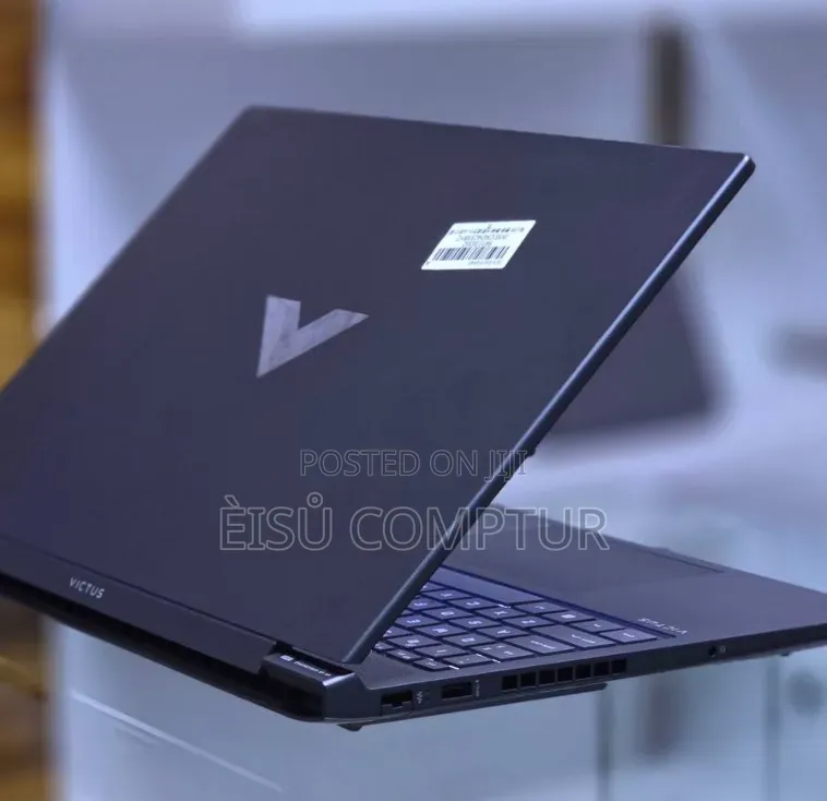 New Laptop HP Victus 16 16GB Intel Core i7 SSD 512GB