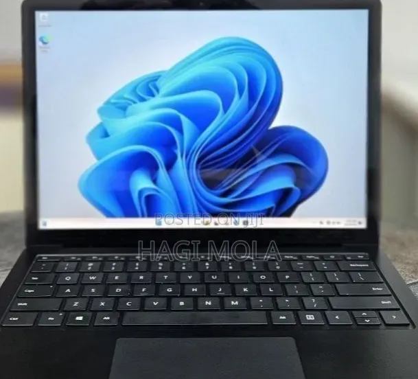 New Laptop Microsoft Surface Laptop 4 16GB Intel Core i7 SSD 512GB