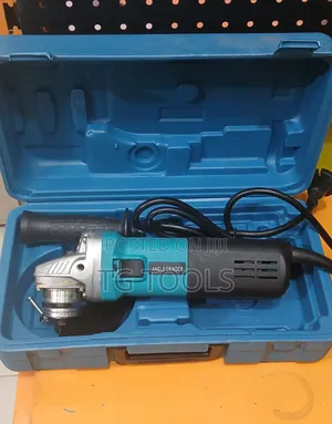 Makita Grinder 840w