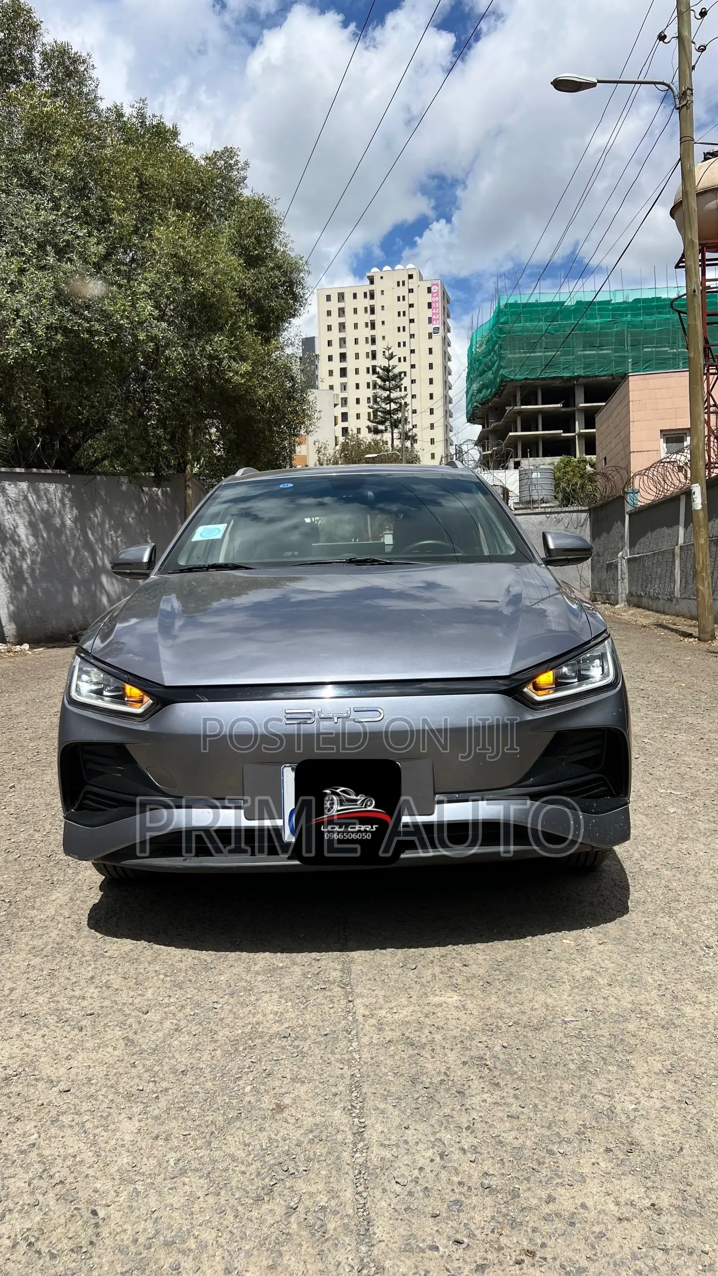 BYD E2 43 kWh 94 hp FWD 2024 Silver