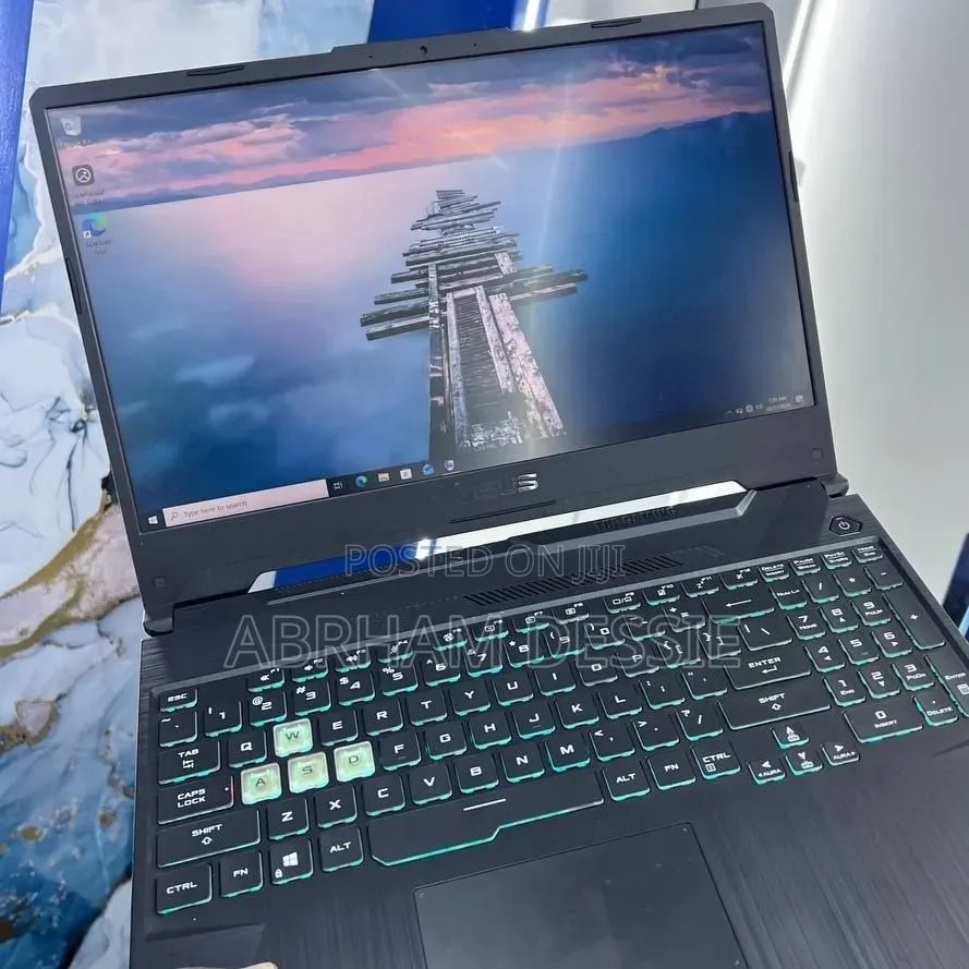 New Laptop Asus 16GB AMD Ryzen 7 SSD 512GB