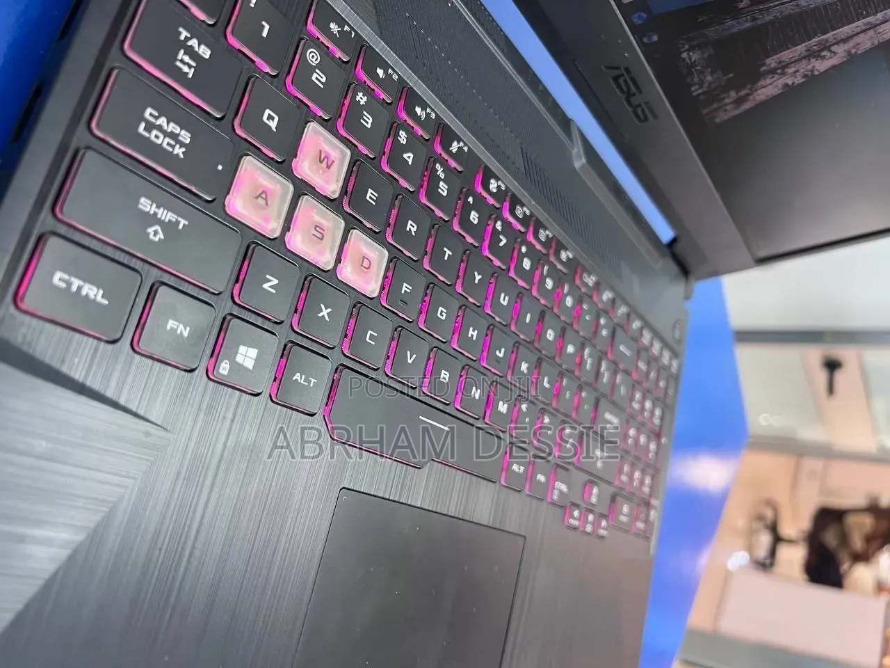 New Laptop Asus 16GB AMD Ryzen 7 SSD 512GB