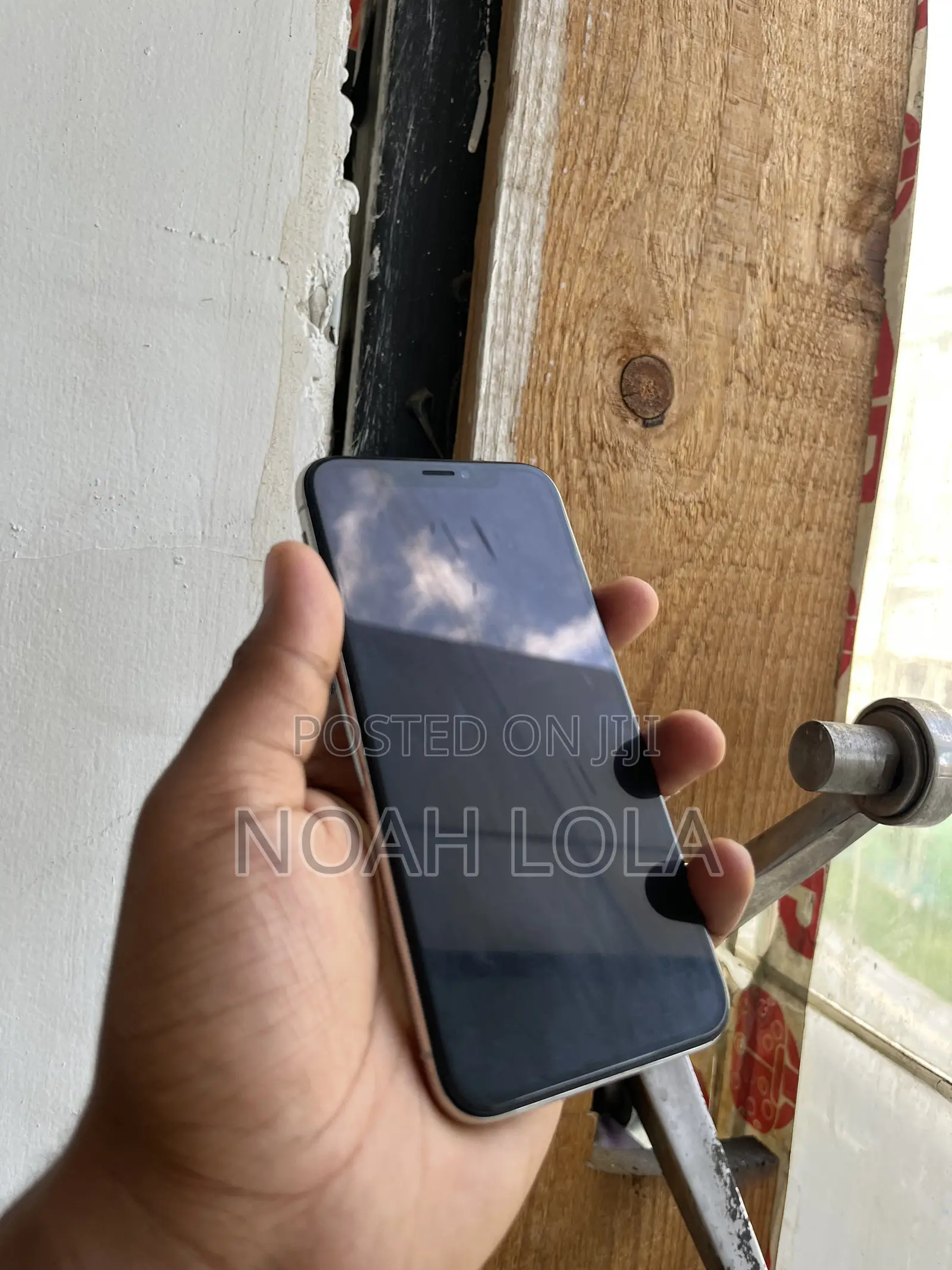 New Apple iPhone X 64 GB White