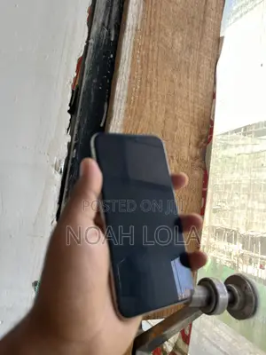 New Apple iPhone X 64 GB White