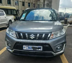 Suzuki Vitara 2023 Gray
