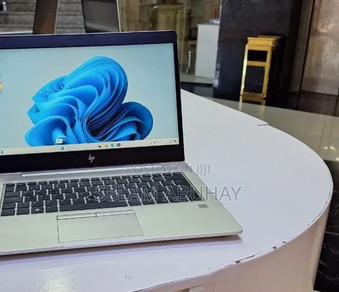 New Laptop HP EliteBook 830 G5 8GB Intel Core i5 SSD 512GB