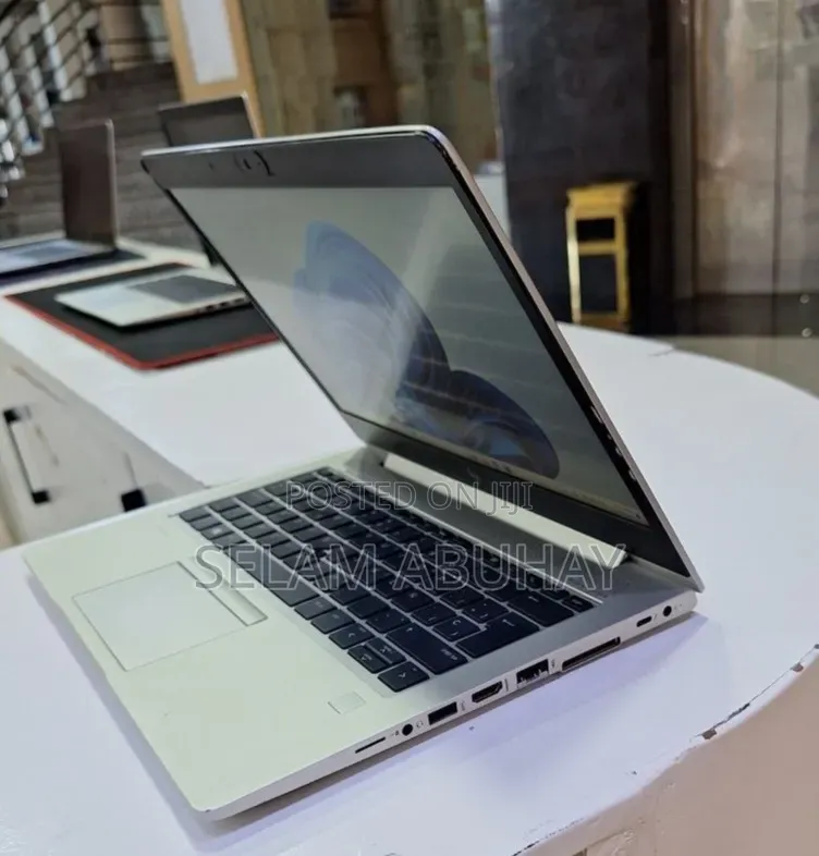 New Laptop HP EliteBook 830 G5 8GB Intel Core i5 SSD 512GB