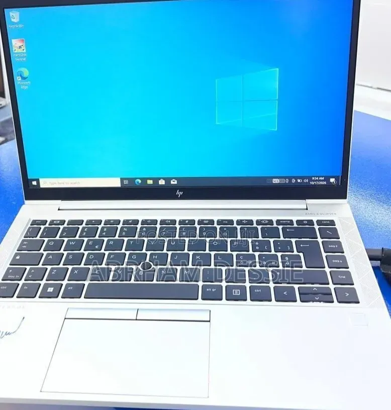 New Laptop HP 16GB AMD Ryzen 5 SSD 512GB