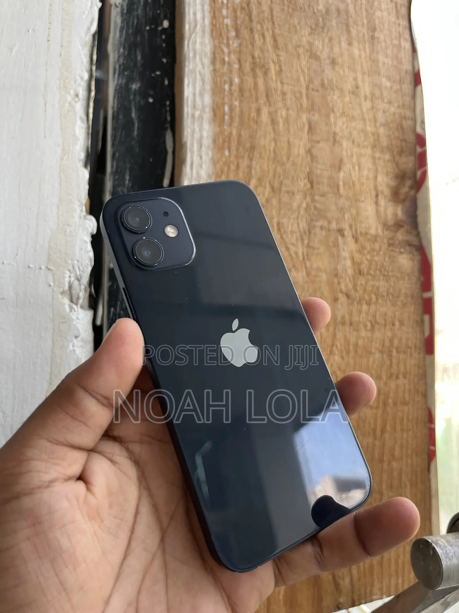 New Apple iPhone 12 64 GB Black