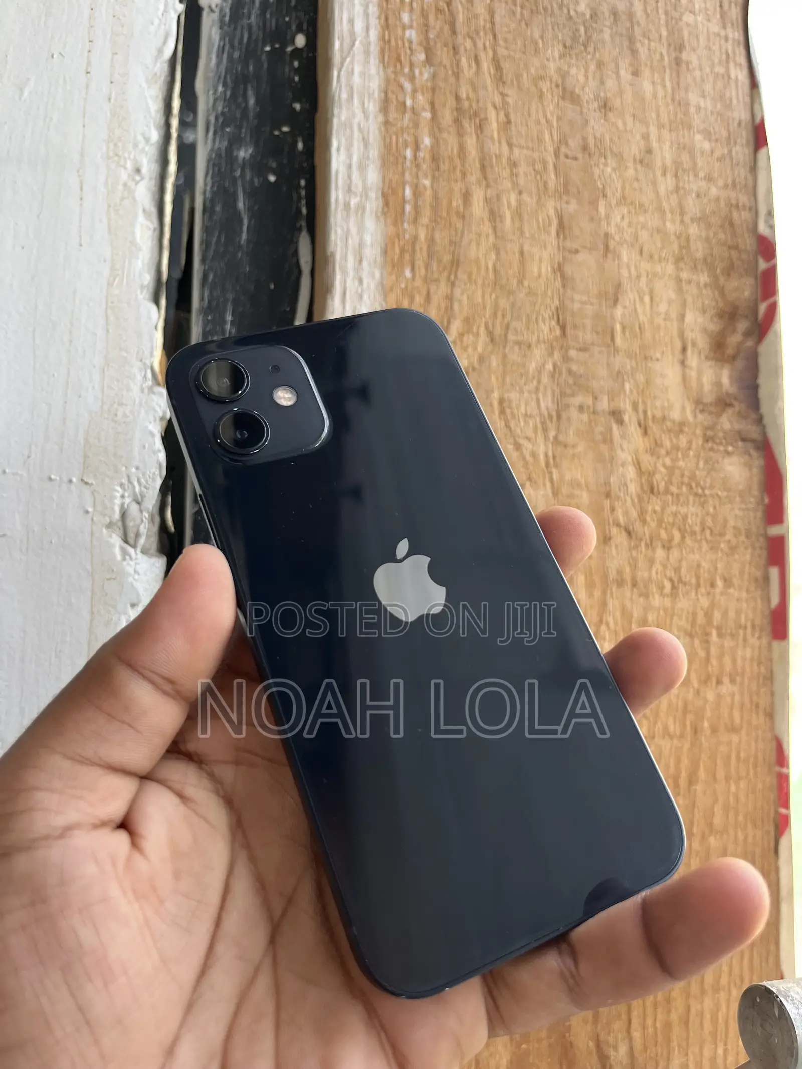New Apple iPhone 12 64 GB Black