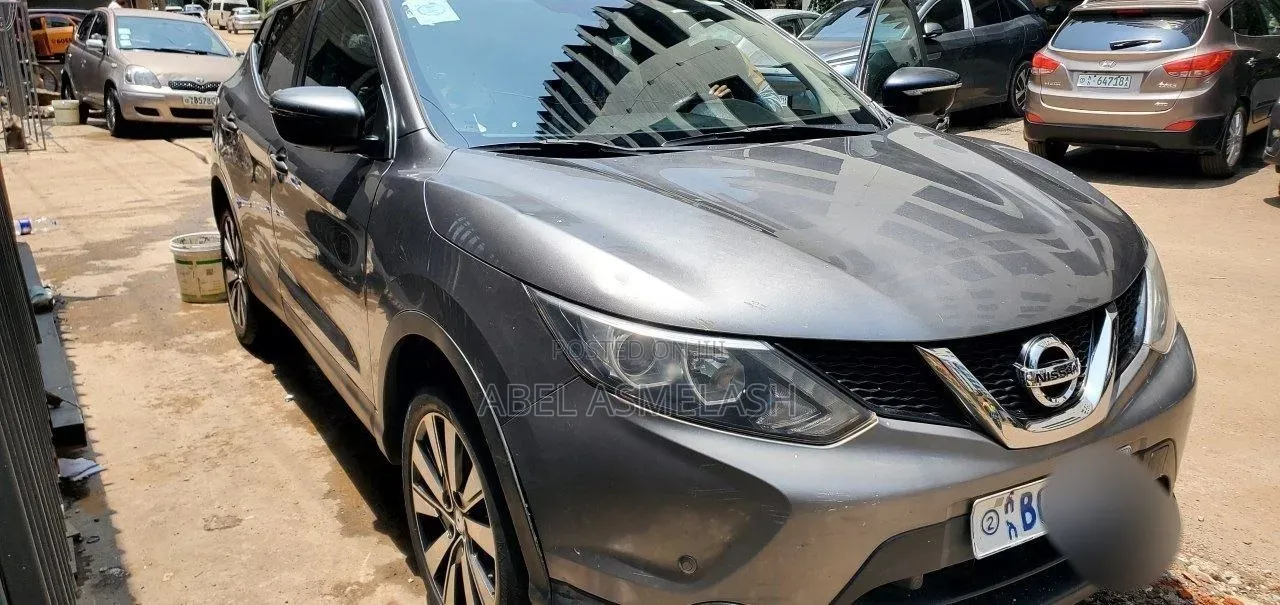 Nissan Qashqai 2017 Brown