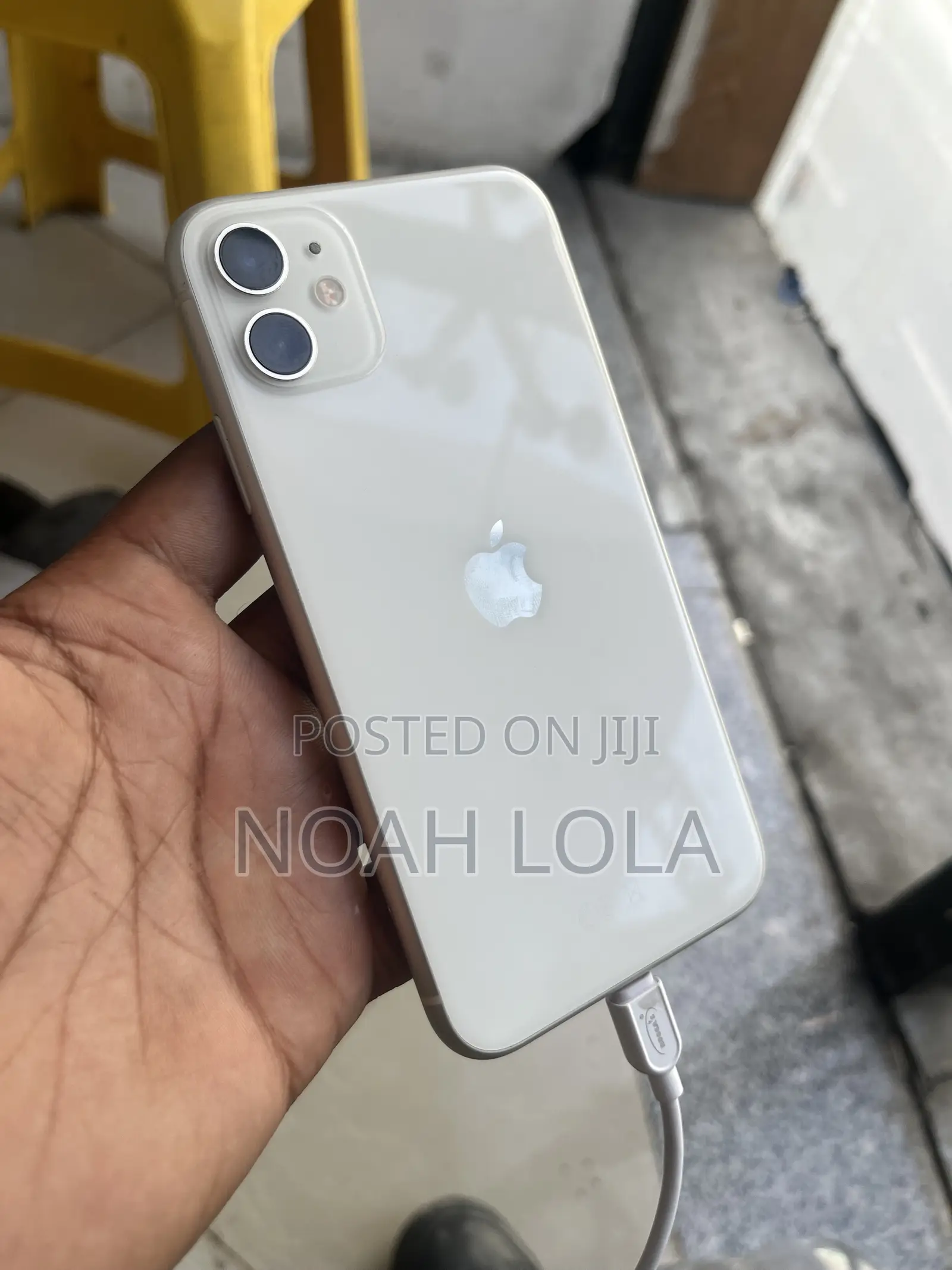Apple iPhone 11 64 GB White