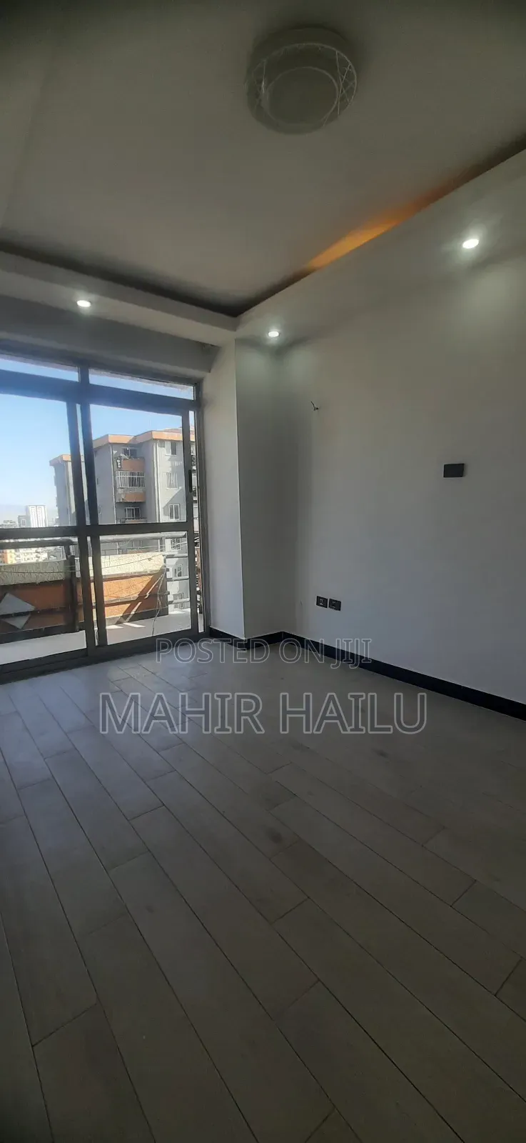 2bdrm Condo in Turist, Bole for rent