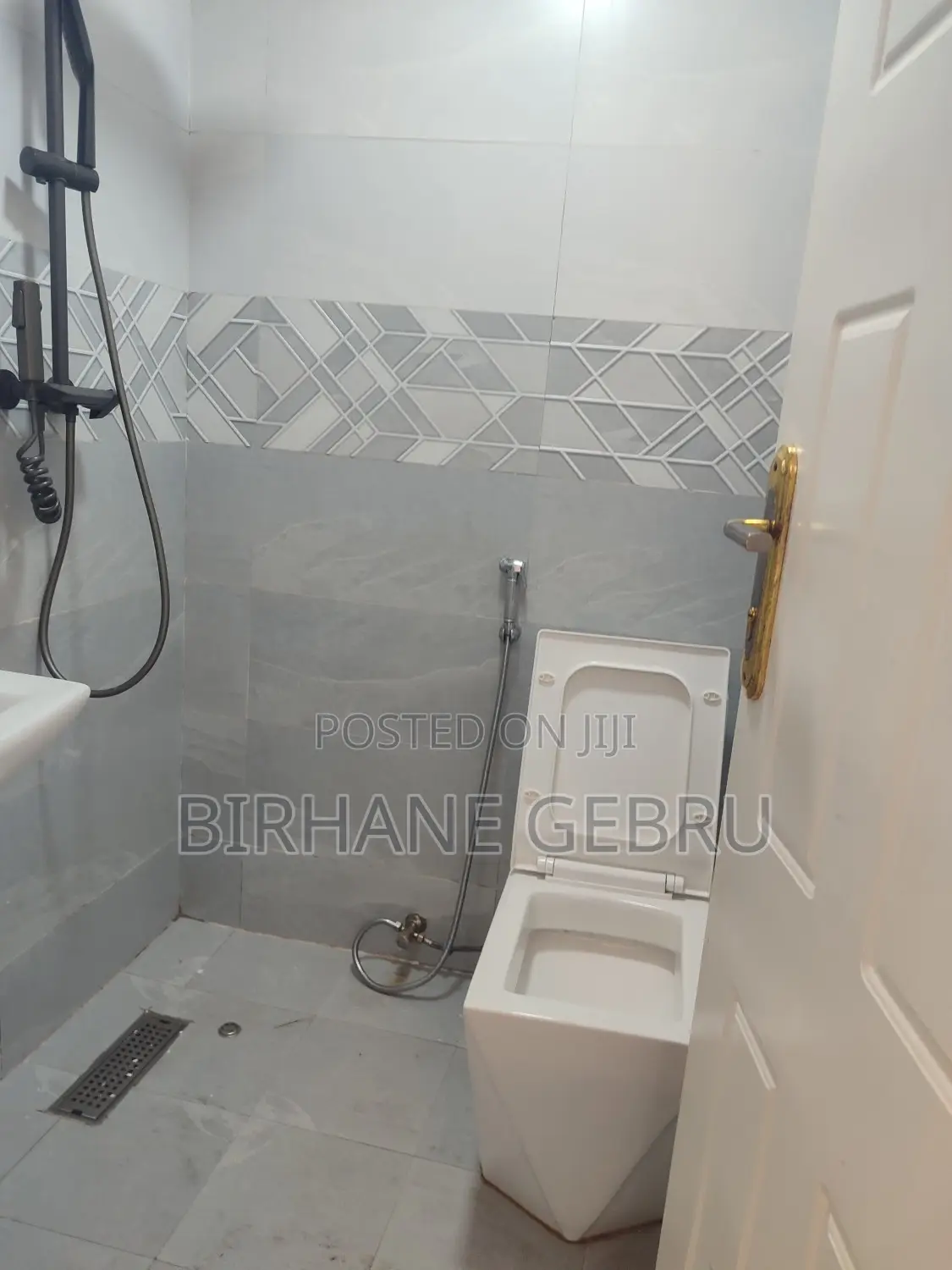 2bdrm Condo in 40/60 Condminum, Bole for rent