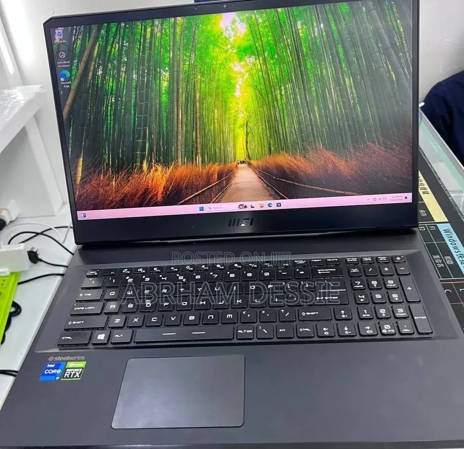 New Laptop MSI 16GB Intel Core i7 SSD 512GB