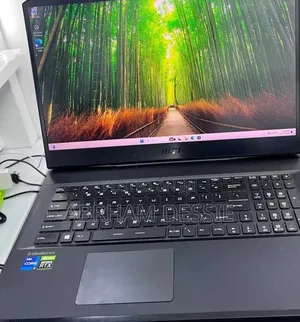 New Laptop MSI 16GB Intel Core i7 SSD 512GB