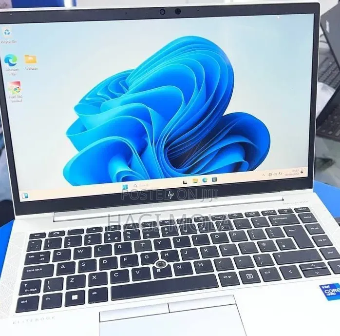 New Laptop HP EliteBook 840 G8 16GB Intel Core i7 SSD 512GB
