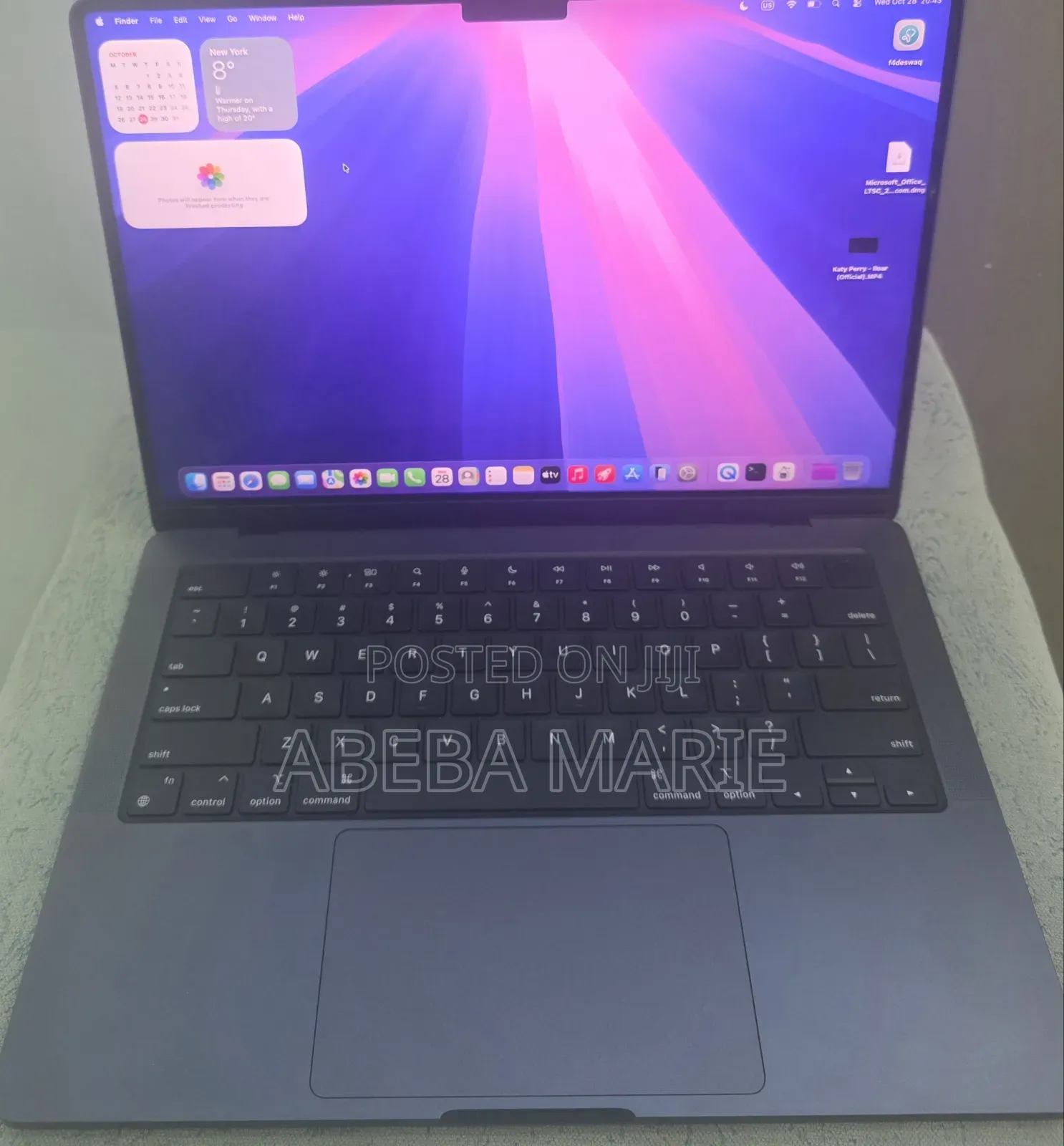 New Laptop Apple MacBook Pro 2024 M4 16GB Apple M4 SSD 512GB