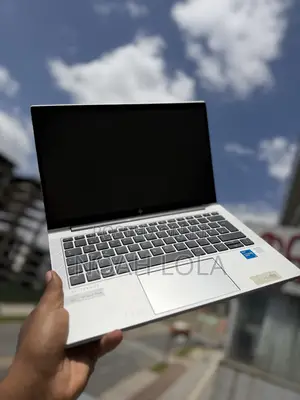 New Laptop HP EliteBook 830 G8 16GB Intel Core i5 SSD 512GB