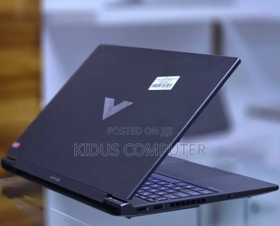 New Laptop HP Victus 15 16GB Intel Core i7 SSD 512GB