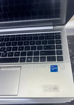 New Laptop HP EliteBook 840 G8 16GB Intel Core i5 SSD 512GB