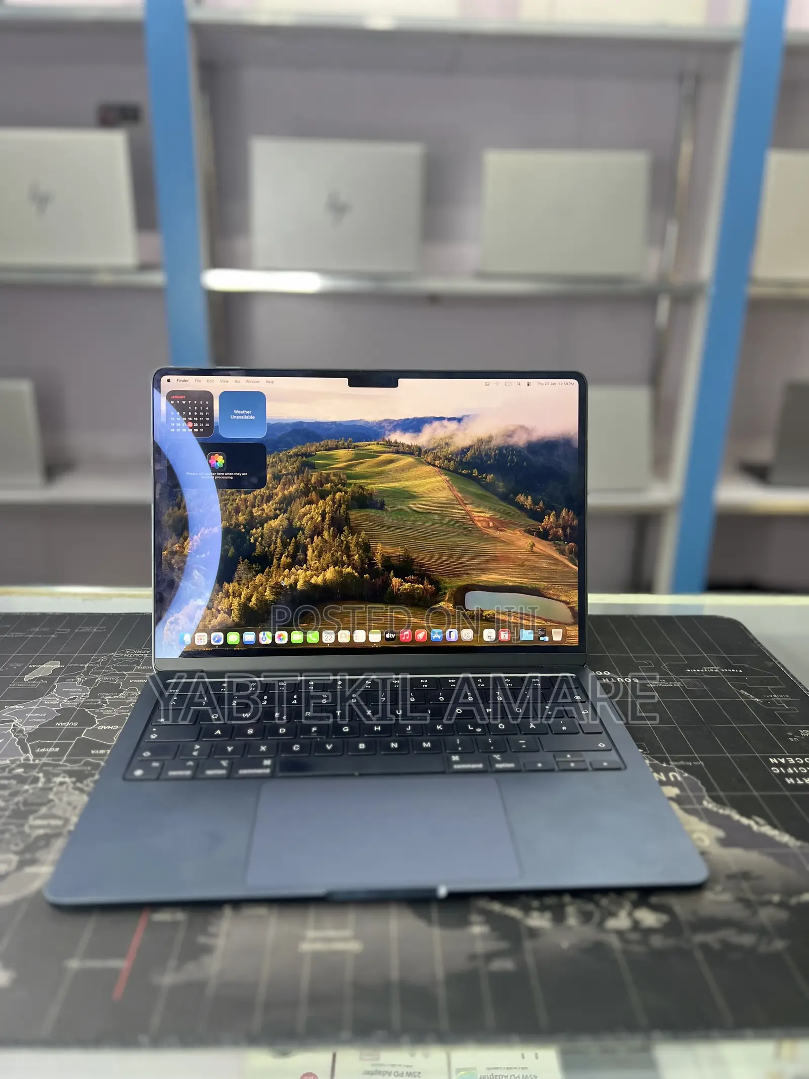 New Laptop Apple MacBook Air 2022 M2 16GB Apple M2 SSD 500GB
