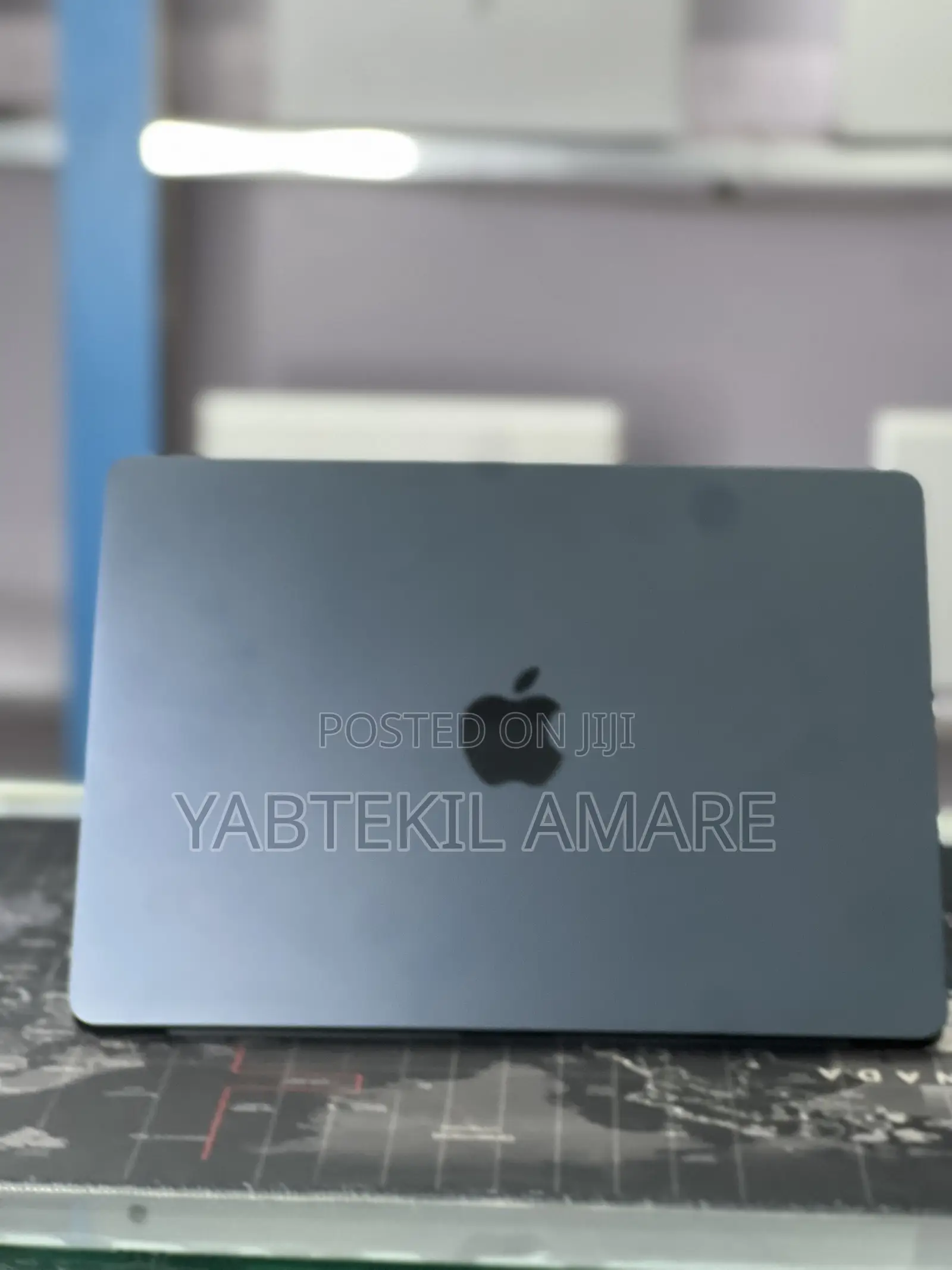 New Laptop Apple MacBook Air 2022 M2 16GB Apple M2 SSD 500GB