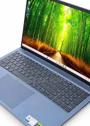 New Laptop Dell Inspiron 16 7610 16GB Intel Core i7 SSD 512GB